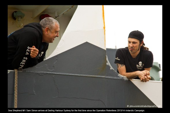 05_Sam Simon arrives at Darling Harbour Sydney 2014_© Glenn Lockitch